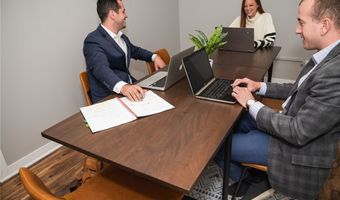 45 N Chillicothe Rd, Aurora, OH 44202