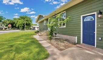 816 12th Ave, Aberdeen, SD 57401
