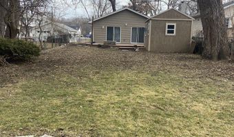 39450 N Circle Ave, Antioch, IL 60002
