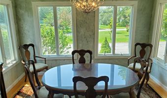 15 Hammersmith Rd 33, Newport, RI 02840