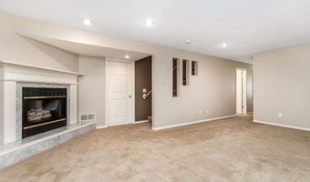 5125 Valley Frg, Asbury, IA 52002