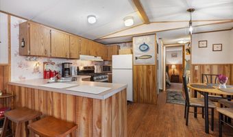 7639 6th St, Bell, FL 32619