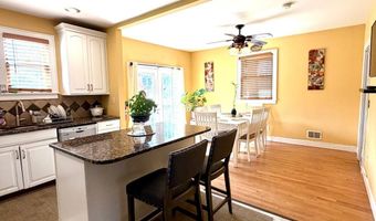 33 Livingston Ave, Avenel, NJ 07001