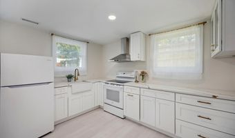 9813 MONTAUK Ave, Bethesda, MD 20817