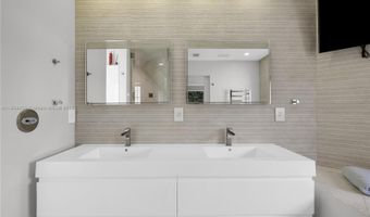 3015 NE 208th St 3015, Aventura, FL 33180