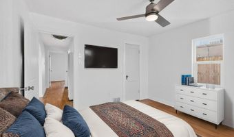 902 Headingly Ave NW, Albuquerque, NM 87107