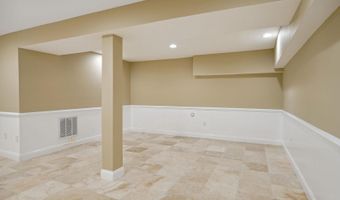 10813 LOCKLAND Rd, Potomac, MD 20854