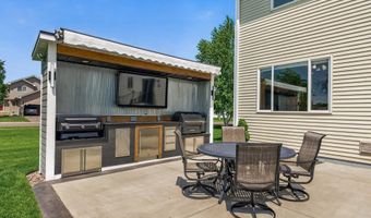 12295 63rd St NE, Albertville, MN 55301