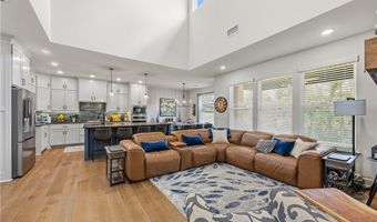 1100 Whistler St, Bentonville, AR 72713