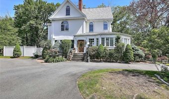 247 Oaklawn Ave, Cranston, RI 02920