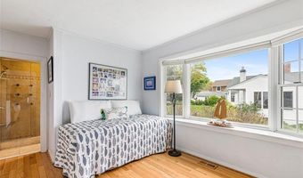41 Buena Vista Dr, North Kingstown, RI 02852