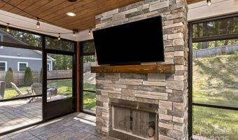 207 Weybridge Dr, Arden, NC 28704
