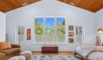 2921 N Arran Ct, Boise, ID 83702
