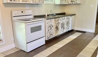 721 N Broadway St, Albany, IN 47320