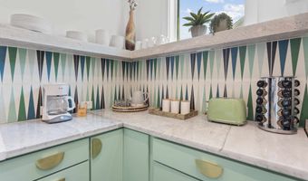 724 Charles Allen Dr NE 4, Atlanta, GA 30308