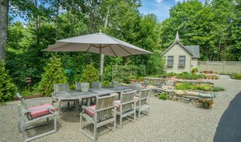 48 Old Searsport Ave, Belfast, ME 04915