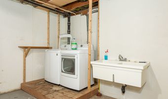 21 Pine Ct 21, Cromwell, CT 06416