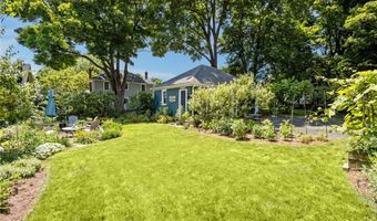 56 Somerset St, East Greenwich, RI 02818