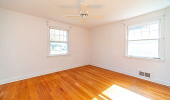 24 Homecrest Dr, Berlin, CT 06037