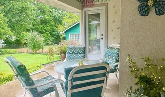 8 Merritt Dr, Bella Vista, AR 72714