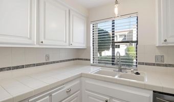 5715 Baltimore Dr 9, La Mesa, CA 91942