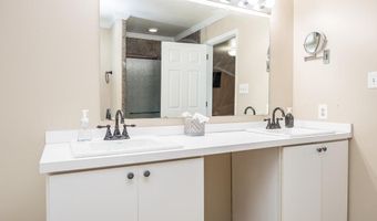 105 HANNUM Dr, Bear, DE 19701