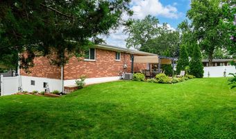 10202 Jubil Dr, Affton, MO 63123
