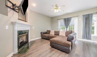25 Silver Pl Apt B, Angier, NC 27501