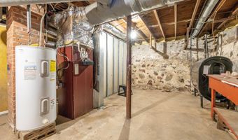 15 Boardman St, Bristol, CT 06010