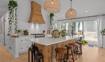 33 Slavin Path, Glocester, RI 02814