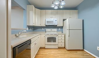 7201 TRAVERTINE Dr 104, Baltimore, MD 21209