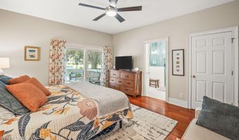 4 Waterbird Dr, Beaufort, SC 29907