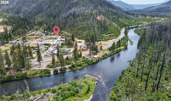 51790 Echo St, Blue River, OR 97413