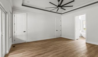 10541 E Brainerd Rd, Apison, TN 37302