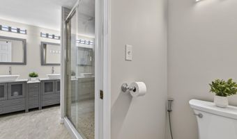 10 Mountain Rd, Brookline, NH 03033