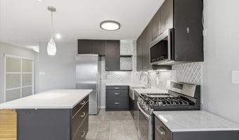 1300 S ARLINGTON RIDGE Rd 618, Arlington, VA 22202