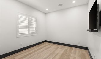 11041 Concord Valley Dr, Las Vegas, NV 89135