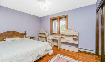 26 Altoona Ave, Staten Island, NY 10306