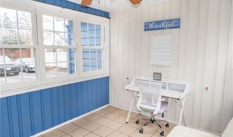 260 Grosvenor Ave, East Providence, RI 02914