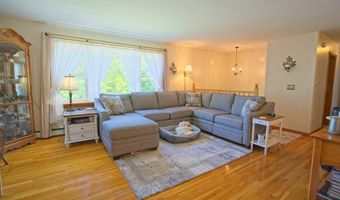 129 Summit St, Baileyville, ME 04694