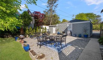 1 Red Cross Ave 9, Newport, RI 02840