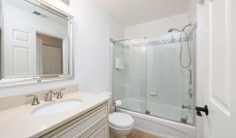 430 Wedgewood Cir, Belford, NJ 07718