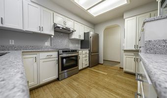833 Cobblestone Ct, Ashland, OR 97520