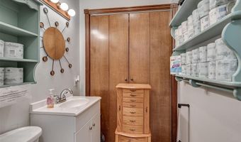 6726 NW 38th St, Bethany, OK 73008