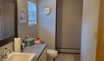 83 Sherwood Valley Ln, Coventry, RI 02816