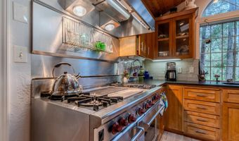 355 Granite St, Ashland, OR 97520