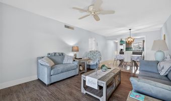 1640 JUNO Trl 102A, Astor, FL 32102