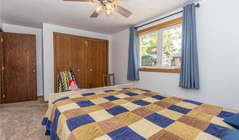 102 Ross Gdn NW, Alexandria, MN 56308