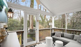 5714 HUNTINGTON Pkwy, Bethesda, MD 20814