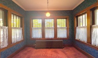 825 N Indiana Ave, Auburn, IN 46706